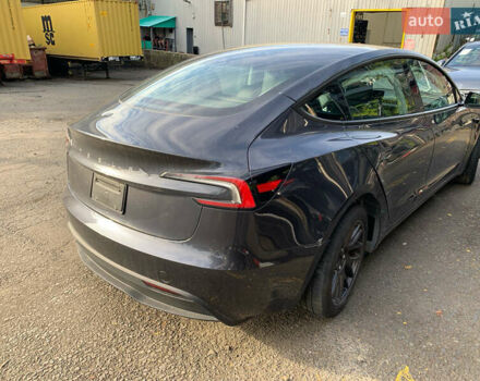 Серый Тесла Модель 3, объемом двигателя 0 л и пробегом 20 тыс. км за 24000 $, фото 5 на Automoto.ua