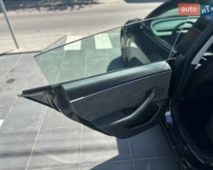 Сірий Тесла Модель 3, об'ємом двигуна 0 л та пробігом 3 тис. км за 30500 $, фото 17 на Automoto.ua