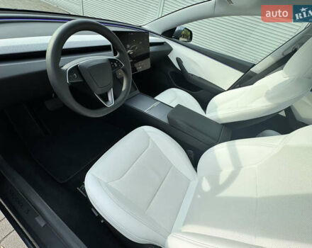 Серый Тесла Модель 3, объемом двигателя 0 л и пробегом 23 тыс. км за 29500 $, фото 14 на Automoto.ua
