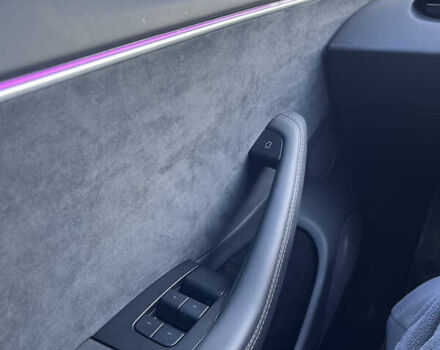 Серый Тесла Модель 3, объемом двигателя 0 л и пробегом 8 тыс. км за 28500 $, фото 10 на Automoto.ua