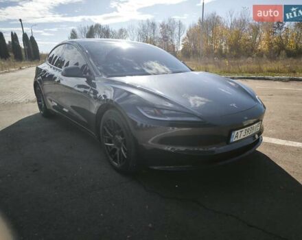 Серый Тесла Модель 3, объемом двигателя 0 л и пробегом 5 тыс. км за 33500 $, фото 3 на Automoto.ua
