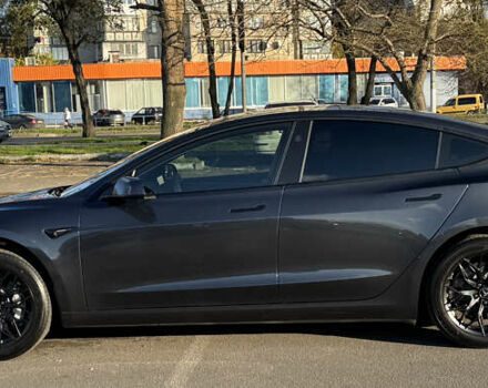 Серый Тесла Модель 3, объемом двигателя 0 л и пробегом 40 тыс. км за 28500 $, фото 11 на Automoto.ua