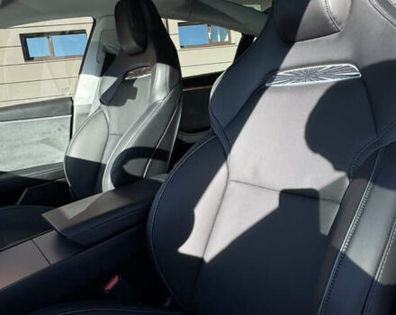 Серый Тесла Модель 3, объемом двигателя 0 л и пробегом 4 тыс. км за 38400 $, фото 22 на Automoto.ua