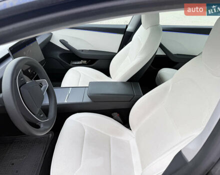 Серый Тесла Модель 3, объемом двигателя 0 л и пробегом 13 тыс. км за 30000 $, фото 11 на Automoto.ua