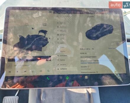 Серый Тесла Модель 3, объемом двигателя 0 л и пробегом 55 тыс. км за 10100 $, фото 7 на Automoto.ua