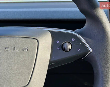 Серый Тесла Модель 3, объемом двигателя 0 л и пробегом 28 тыс. км за 28300 $, фото 12 на Automoto.ua