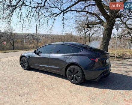 Серый Тесла Модель 3, объемом двигателя 0 л и пробегом 34 тыс. км за 29999 $, фото 3 на Automoto.ua