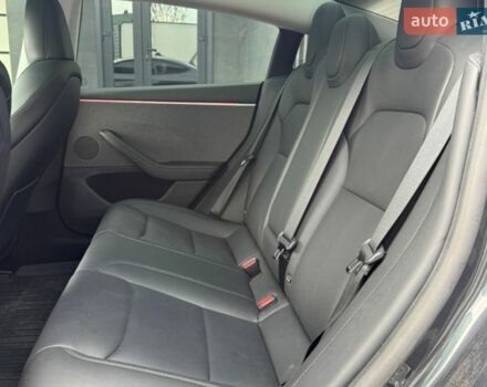 Сірий Тесла Модель 3, об'ємом двигуна 0 л та пробігом 39 тис. км за 23800 $, фото 27 на Automoto.ua