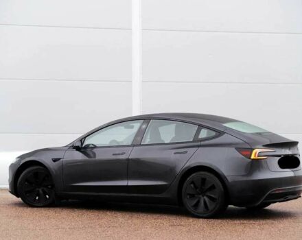 Серый Тесла Модель 3, объемом двигателя 0 л и пробегом 10 тыс. км за 19500 $, фото 3 на Automoto.ua