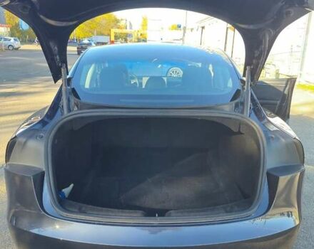 Тесла Модель 3 2024 у Одесі на Automoto.ua Сірий Тесла Модель 3, об'ємом двигуна 0 л та пробігом 27 тис. км за 32500 $, фото 14 на Automoto.ua