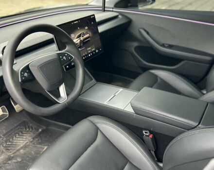 Серый Тесла Модель 3, объемом двигателя 0 л и пробегом 10 тыс. км за 27000 $, фото 23 на Automoto.ua