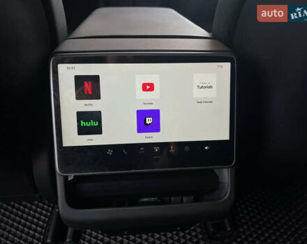 Серый Тесла Модель 3, объемом двигателя 0 л и пробегом 29 тыс. км за 27000 $, фото 12 на Automoto.ua