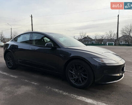 Серый Тесла Модель 3, объемом двигателя 0 л и пробегом 7 тыс. км за 32000 $, фото 3 на Automoto.ua