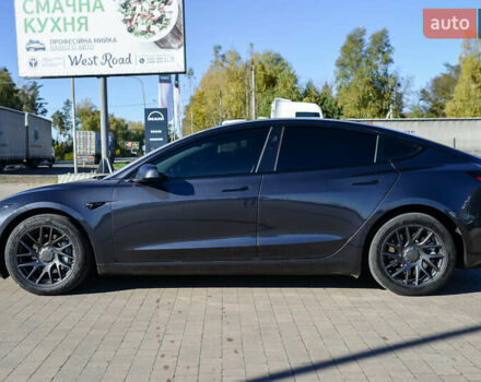 Серый Тесла Модель 3, объемом двигателя 0 л и пробегом 14 тыс. км за 31699 $, фото 45 на Automoto.ua