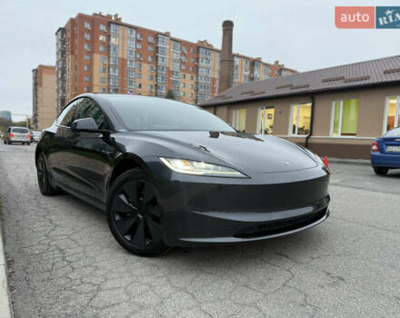 Серый Тесла Модель 3, объемом двигателя 0 л и пробегом 6 тыс. км за 29999 $, фото 6 на Automoto.ua