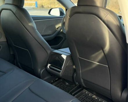 Сірий Тесла Модель 3, об'ємом двигуна 0 л та пробігом 2 тис. км за 32000 $, фото 29 на Automoto.ua
