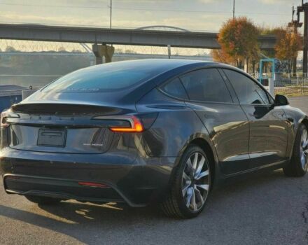 Серый Тесла Модель 3, объемом двигателя 0 л и пробегом 1 тыс. км за 13000 $, фото 3 на Automoto.ua