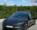 Серый Тесла Модель 3, объемом двигателя 0 л и пробегом 5 тыс. км за 30500 $, фото 1 на Automoto.ua