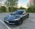 Серый Тесла Модель 3, объемом двигателя 0 л и пробегом 18 тыс. км за 28900 $, фото 2 на Automoto.ua