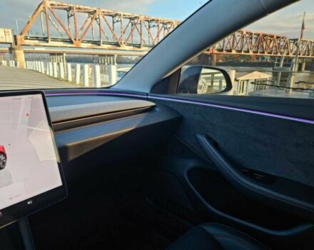 Серый Тесла Модель 3, объемом двигателя 0 л и пробегом 1 тыс. км за 13000 $, фото 11 на Automoto.ua