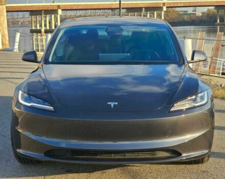 Серый Тесла Модель 3, объемом двигателя 0 л и пробегом 1 тыс. км за 13000 $, фото 1 на Automoto.ua