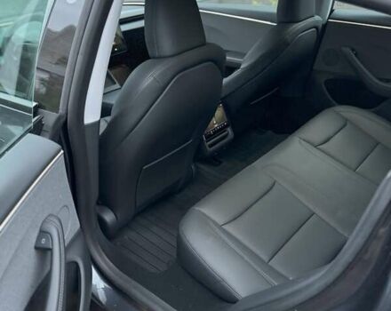 Серый Тесла Модель 3, объемом двигателя 0 л и пробегом 5 тыс. км за 28500 $, фото 7 на Automoto.ua