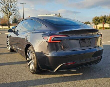 Серый Тесла Модель 3, объемом двигателя 0 л и пробегом 1 тыс. км за 13000 $, фото 5 на Automoto.ua