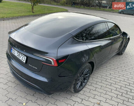 Тесла Модель 3 2025 у Бродах на Automoto.ua Сірий Тесла Модель 3, об'ємом двигуна 0 л та пробігом 2 тис. км за 26700 $, фото 5 на Automoto.ua