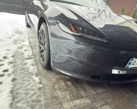 Серый Тесла Модель 3, объемом двигателя 0 л и пробегом 5 тыс. км за 30500 $, фото 3 на Automoto.ua