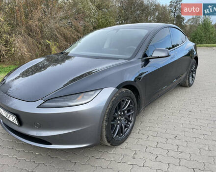 Тесла Модель 3 2025 у Бродах на Automoto.ua Сірий Тесла Модель 3, об'ємом двигуна 0 л та пробігом 2 тис. км за 26700 $, фото 3 на Automoto.ua
