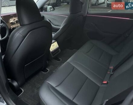 Серый Тесла Модель 3, объемом двигателя 0 л и пробегом 5 тыс. км за 28500 $, фото 14 на Automoto.ua