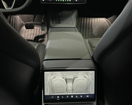 Серый Тесла Модель 3, объемом двигателя 0 л и пробегом 2 тыс. км за 27300 $, фото 23 на Automoto.ua