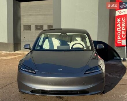 Серый Тесла Модель 3, объемом двигателя 0 л и пробегом 6 тыс. км за 34999 $, фото 2 на Automoto.ua
