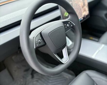 Серый Тесла Модель 3, объемом двигателя 0 л и пробегом 5 тыс. км за 30000 $, фото 6 на Automoto.ua