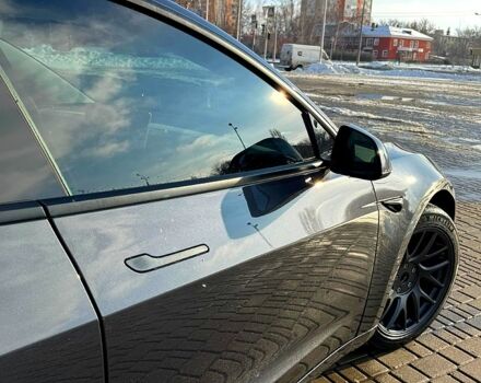 Серый Тесла Модель 3, объемом двигателя 0 л и пробегом 5 тыс. км за 27999 $, фото 4 на Automoto.ua