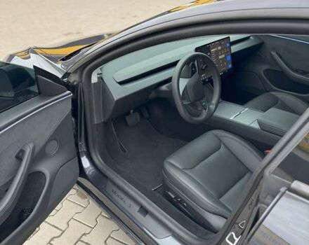 Серый Тесла Модель 3, объемом двигателя 0 л и пробегом 8 тыс. км за 32500 $, фото 11 на Automoto.ua