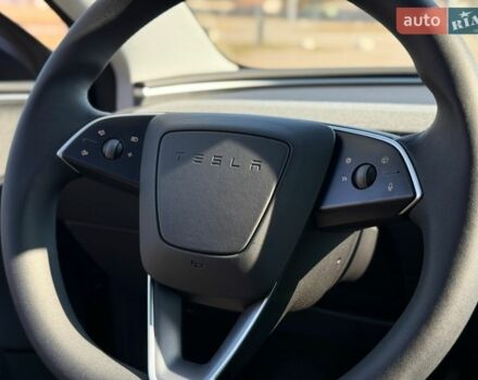 Серый Тесла Модель 3, объемом двигателя 0 л и пробегом 2 тыс. км за 31000 $, фото 22 на Automoto.ua