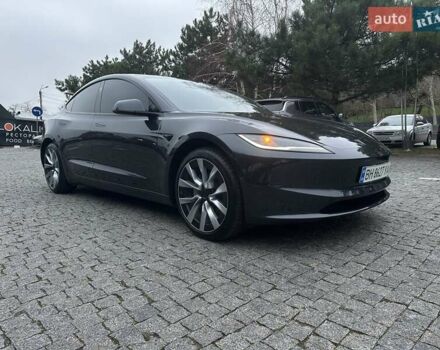 Серый Тесла Модель 3, объемом двигателя 0 л и пробегом 5 тыс. км за 28500 $, фото 1 на Automoto.ua