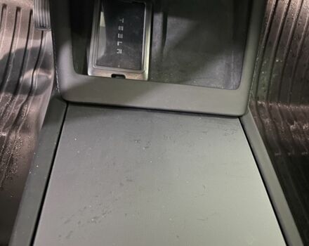 Серый Тесла Модель 3, объемом двигателя 0 л и пробегом 2 тыс. км за 27300 $, фото 18 на Automoto.ua