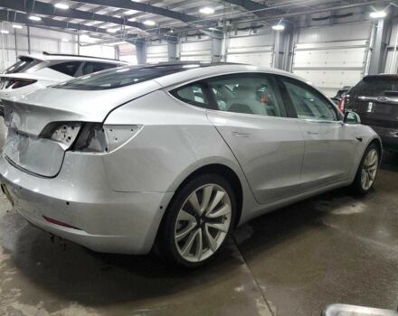 Тесла Модель 3 2018 в Киеве на Automoto.ua Серый Тесла Модель 3, объемом двигателя 0 л и пробегом 64 тыс. км за 3800 $, фото 2 на Automoto.ua