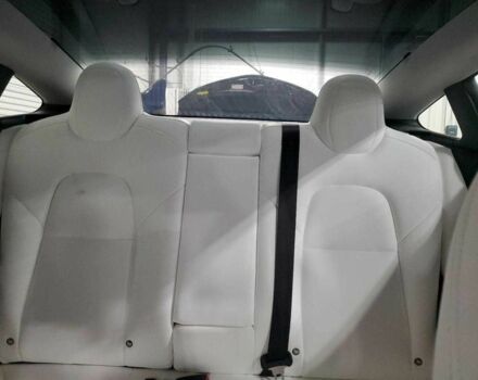 Тесла Модель 3 2018 в Киеве на Automoto.ua Серый Тесла Модель 3, объемом двигателя 0 л и пробегом 64 тыс. км за 3800 $, фото 9 на Automoto.ua