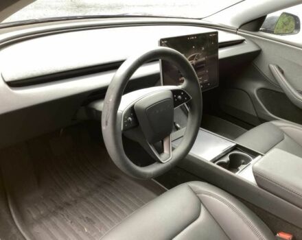 Серый Тесла Модель 3, объемом двигателя 0 л и пробегом 9 тыс. км за 17000 $, фото 4 на Automoto.ua