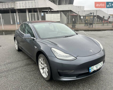 Серый Тесла Модель 3, объемом двигателя 0 л и пробегом 78 тыс. км за 17250 $, фото 1 на Automoto.ua