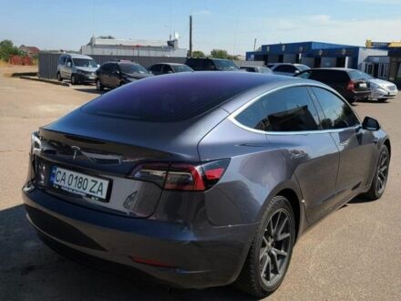 Сірий Тесла Модель 3, об'ємом двигуна 0 л та пробігом 180 тис. км за 15500 $, фото 1 на Automoto.ua