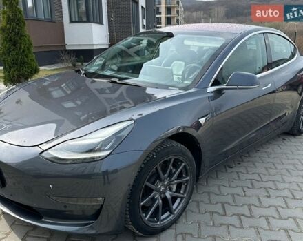 Серый Тесла Модель 3, объемом двигателя 0 л и пробегом 140 тыс. км за 15600 $, фото 1 на Automoto.ua