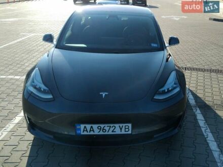 Тесла Модель 3 2018 в Киеве на Automoto.ua Серый Тесла Модель 3, объемом двигателя 0 л и пробегом 87 тыс. км за 18200 $, фото 1 на Automoto.ua