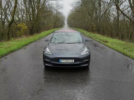 Серый Тесла Модель 3, объемом двигателя 0 л и пробегом 144 тыс. км за 16500 $, фото 1 на Automoto.ua