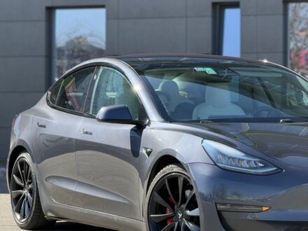 Серый Тесла Модель 3, объемом двигателя 0 л и пробегом 170 тыс. км за 16500 $, фото 1 на Automoto.ua