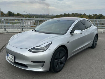 Тесла Модель 3 2018 у Запоріжжя на Automoto.ua Сірий Тесла Модель 3, об'ємом двигуна 0 л та пробігом 185 тис. км за 17700 $, фото 1 на Automoto.ua
