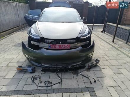 Тесла Модель 3 2018 у Луцьку на Automoto.ua Сірий Тесла Модель 3, об'ємом двигуна 0 л та пробігом 206 тис. км за 12700 $, фото 1 на Automoto.ua